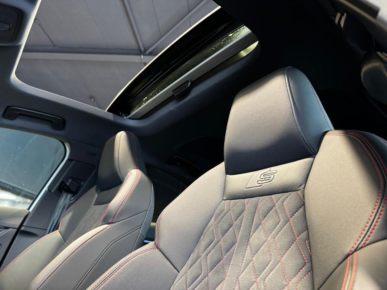 Audi A3 Limousine 2.0 TFSI S3 quattro |Pano |Akrapovic |SONOS |Alcantara |Sfeer |Camera |ACC