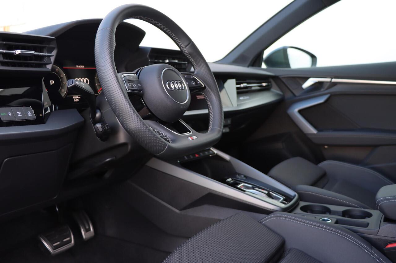 Audi A3 Limousine 30 TFSI S edition 115pk S-Tronic