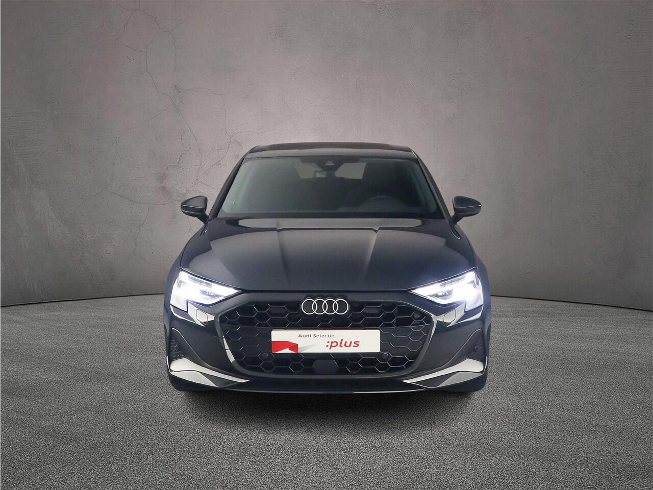 Audi A3 Limousine 30 TFSI advanced edition | Achteruitrijcamera | Audi sound | Full-led | MMI plus |