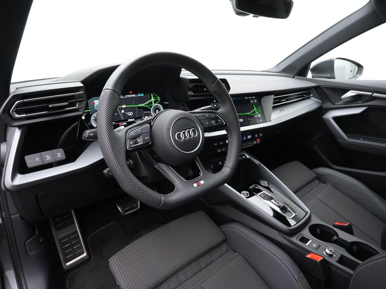 Audi A3 Limousine 35 TFSI 150 pk S-tronic S edition / S-Line | Achteruitrijcamera | Stoelverwarming | Adaptive Cruise | Navigatie