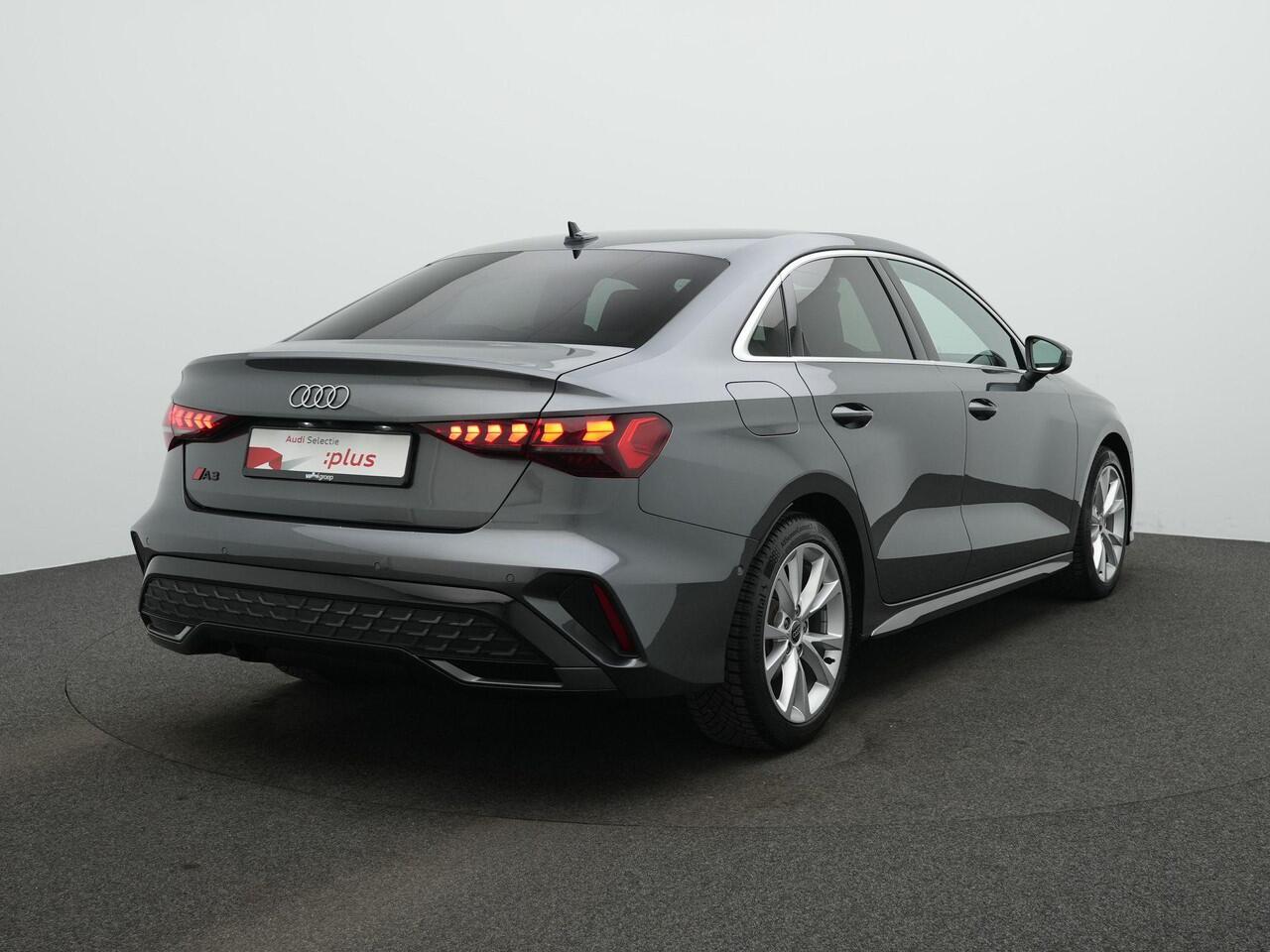 Audi A3 Limousine 35 TFSI 150 pk S-tronic S edition / S-Line | Achteruitrijcamera | Stoelverwarming | Adaptive Cruise | Navigatie