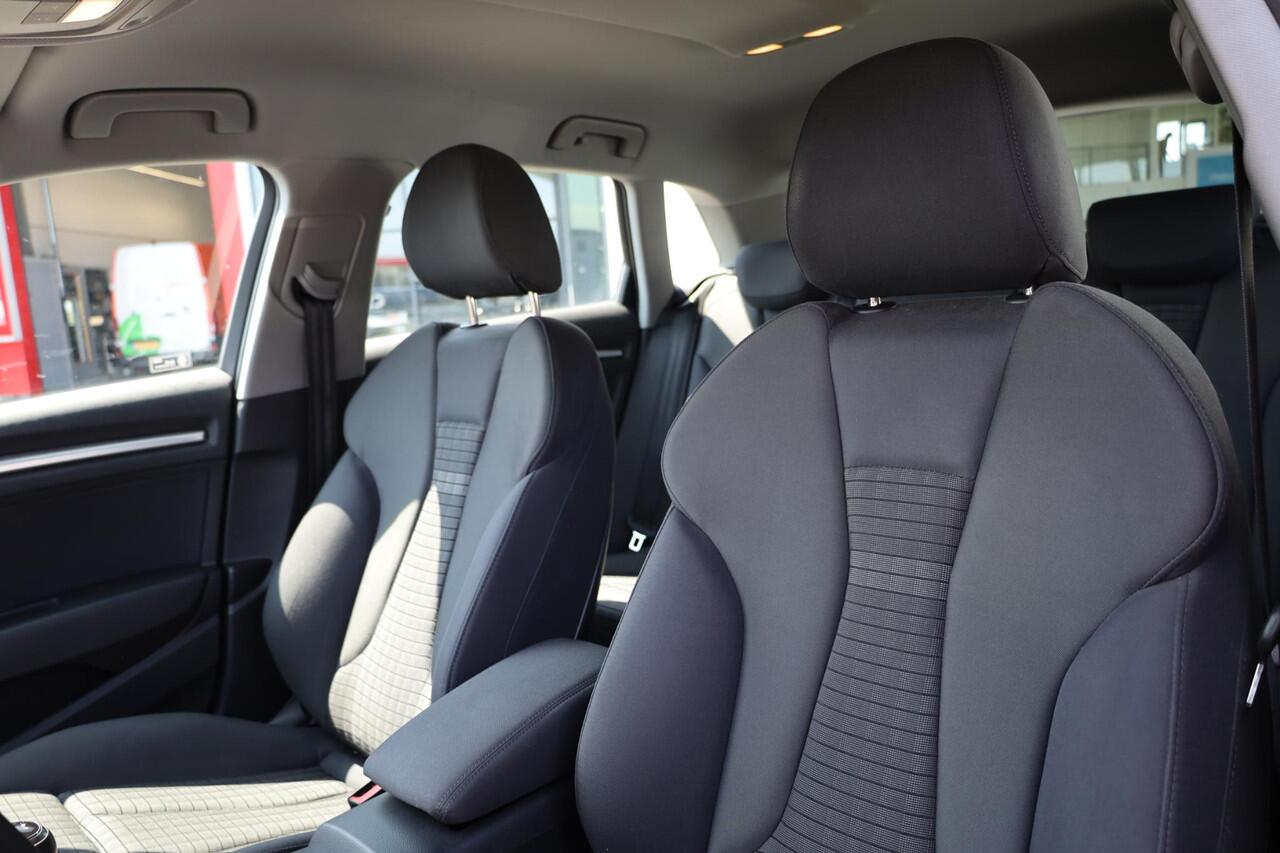 Audi A3 SPORTBACK 1.0 TFSI Sport Lease Edition 116PK / 85kW, NL auto, trekhaak, sportstoelen, 17" LMV, sierlijsten, navigatie, parkeersensoren achter, cruise control