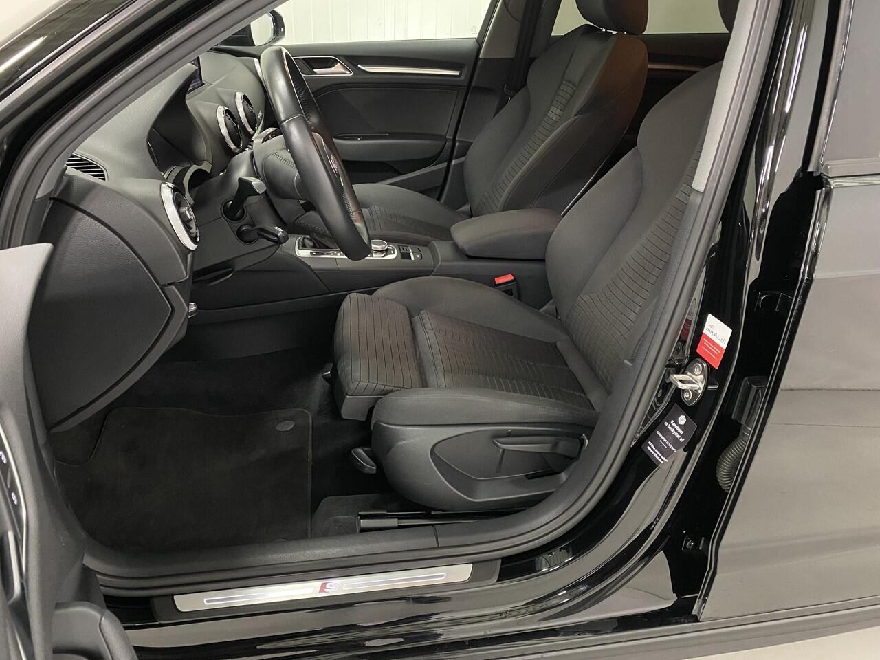 Audi A3 SPORTBACK 40 TFSI quattro S Line Advance 190PK Led Koplampen 19 Inch Navi Dodehoek Detectie