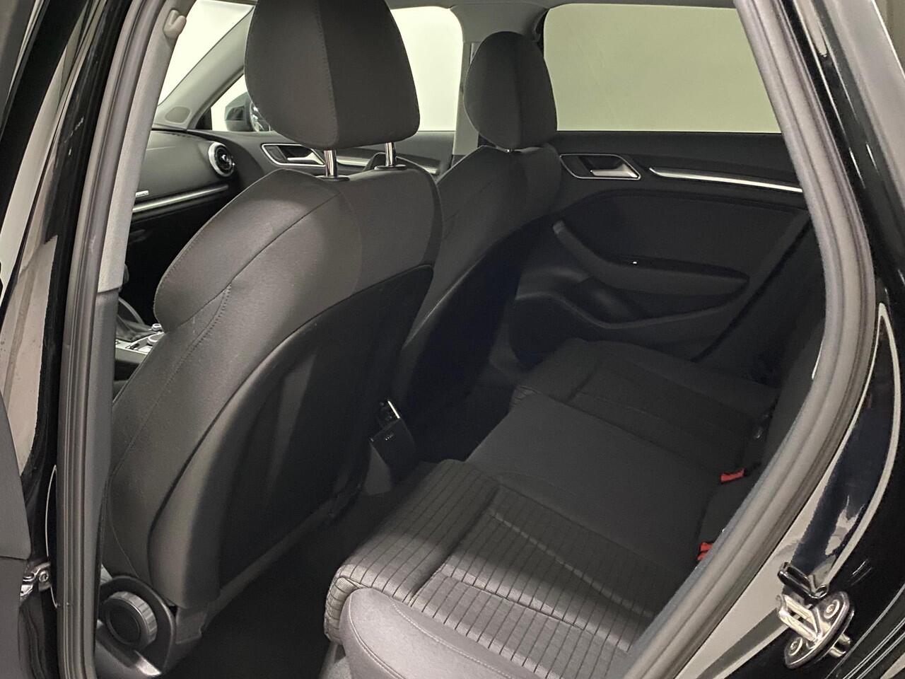 Audi A3 SPORTBACK 40 TFSI quattro S Line Advance 190PK Led Koplampen 19 Inch Navi Dodehoek Detectie