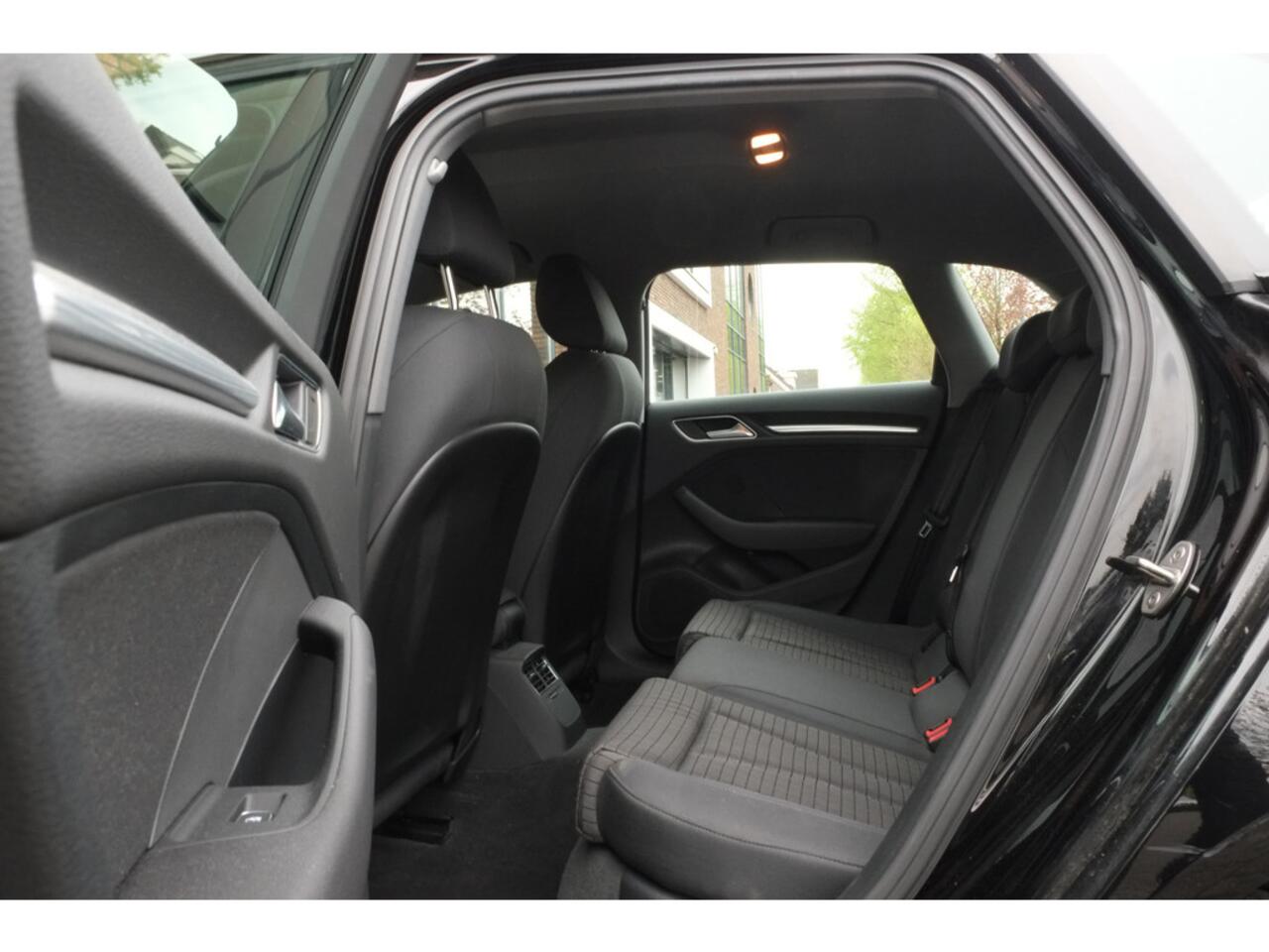 Audi A3 SPORTBACK 40 TFSI quattro Advance Sport Carplay, Trekhaak