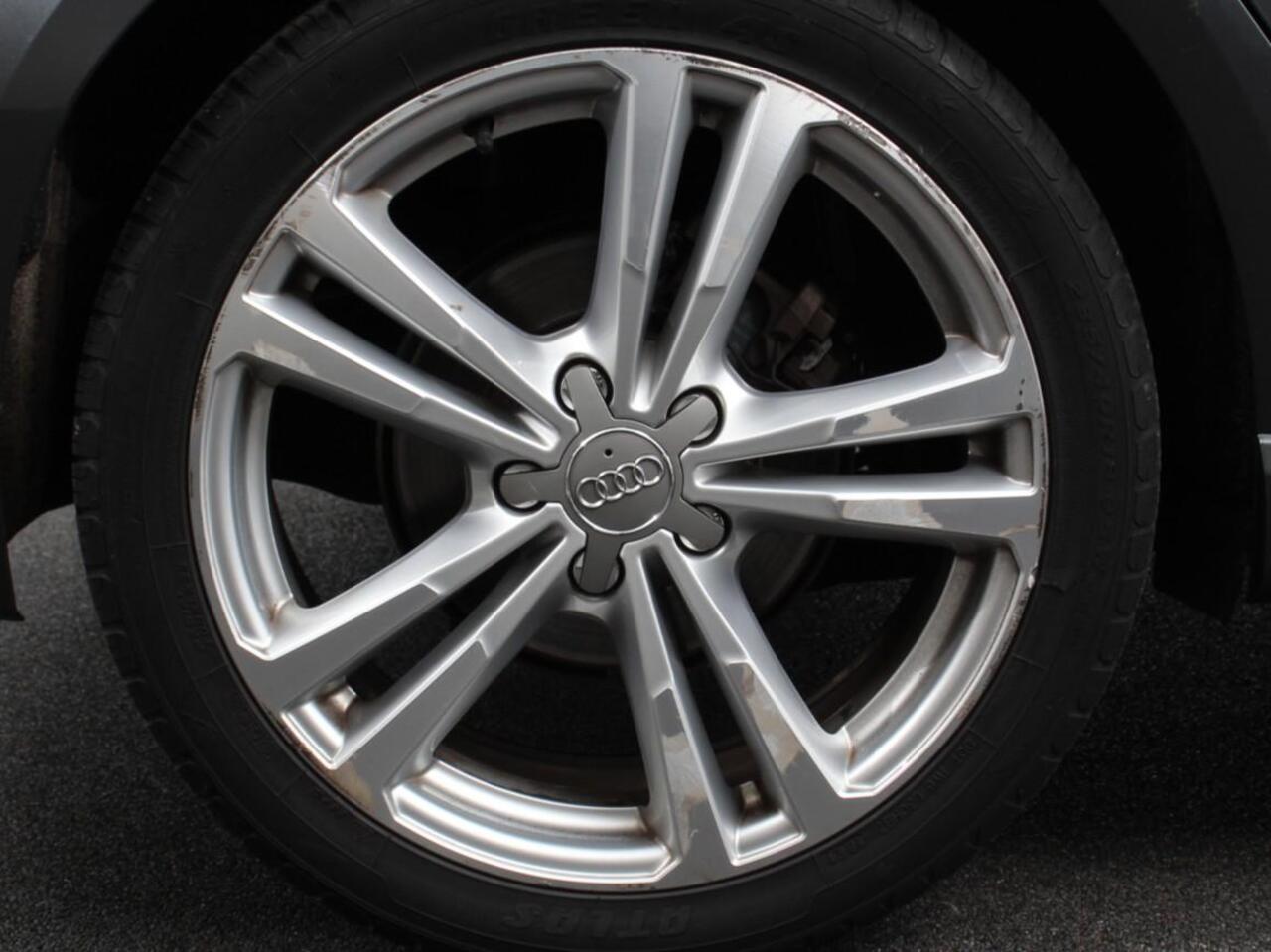 Audi A3 SPORTBACK 1.5 TFSI CNG Automaat S-Line Navigatie Parkeersensoren achter Cruise Control Stoelverwarming 18"Lichtmetalen velgen Ledverlichting Climate Control