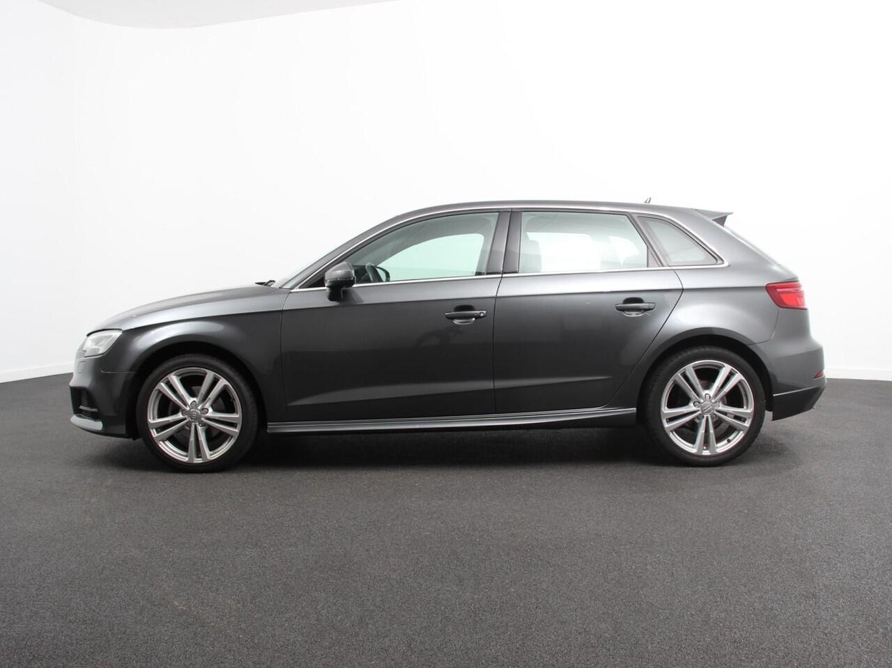 Audi A3 SPORTBACK 1.5 TFSI CNG Automaat S-Line Navigatie Parkeersensoren achter Cruise Control Stoelverwarming 18"Lichtmetalen velgen Ledverlichting Climate Control