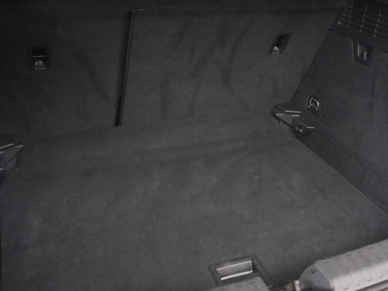 Audi A3 SPORTBACK 35 TFSI Edition One | Trekhaak | Park Assist | Matrix LED | Carplay | Adaptive cruise | Sportstoelen | Virtual Cockpit | Navigatie | Half leder | Climate control | Bluetooth