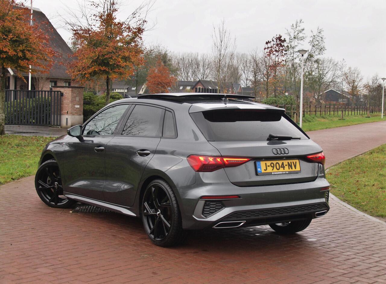 Audi A3 SPORTBACK 35 TFSI S edition | 2X S-Line | Schuifdak | 19 Inch | Black Optic | NL-Auto |