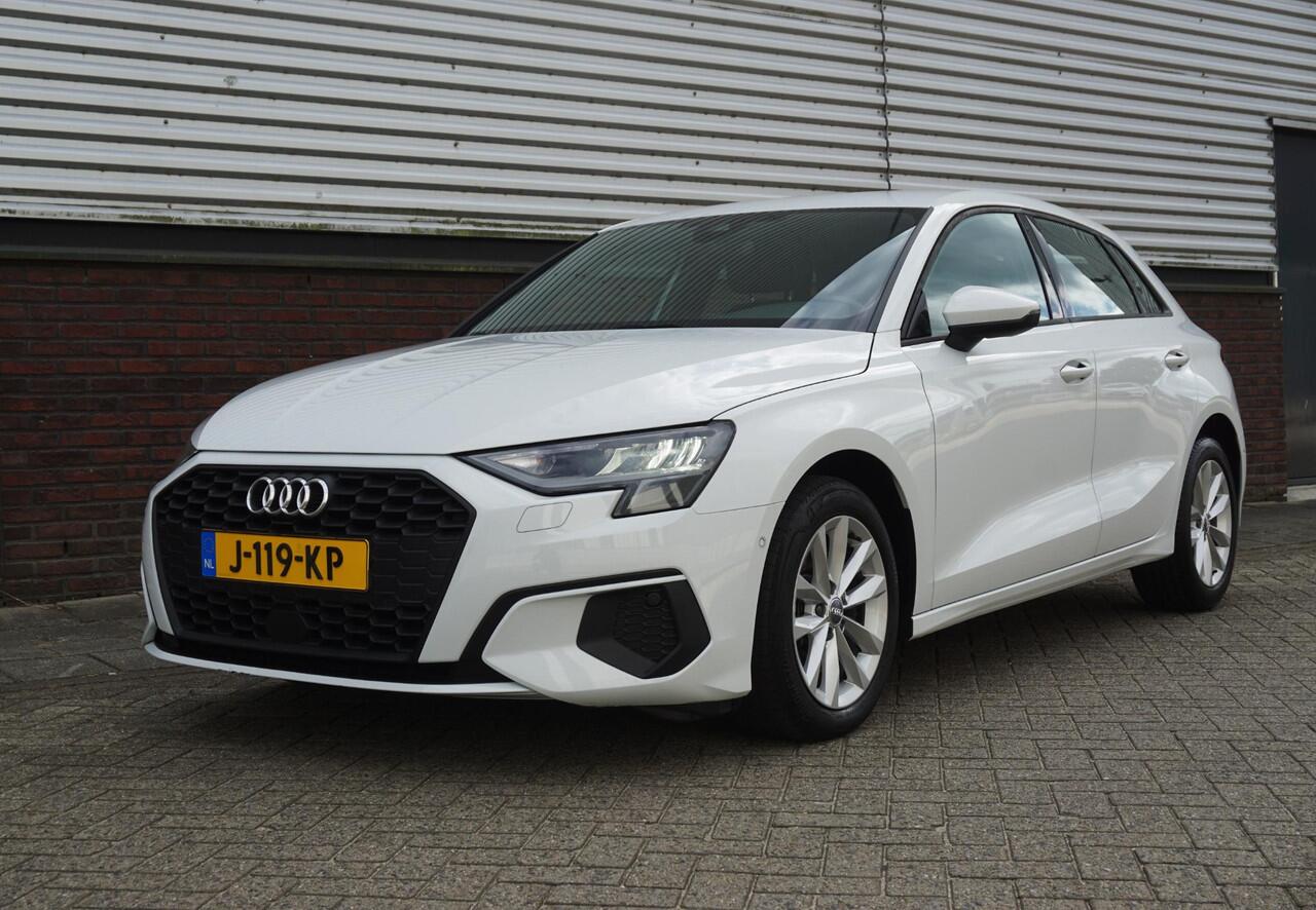 Audi A3 SPORTBACK 35 TFSI150PK/Digitaal Dashboard/Camera/Automatisch inparkeer hulpsysteem.