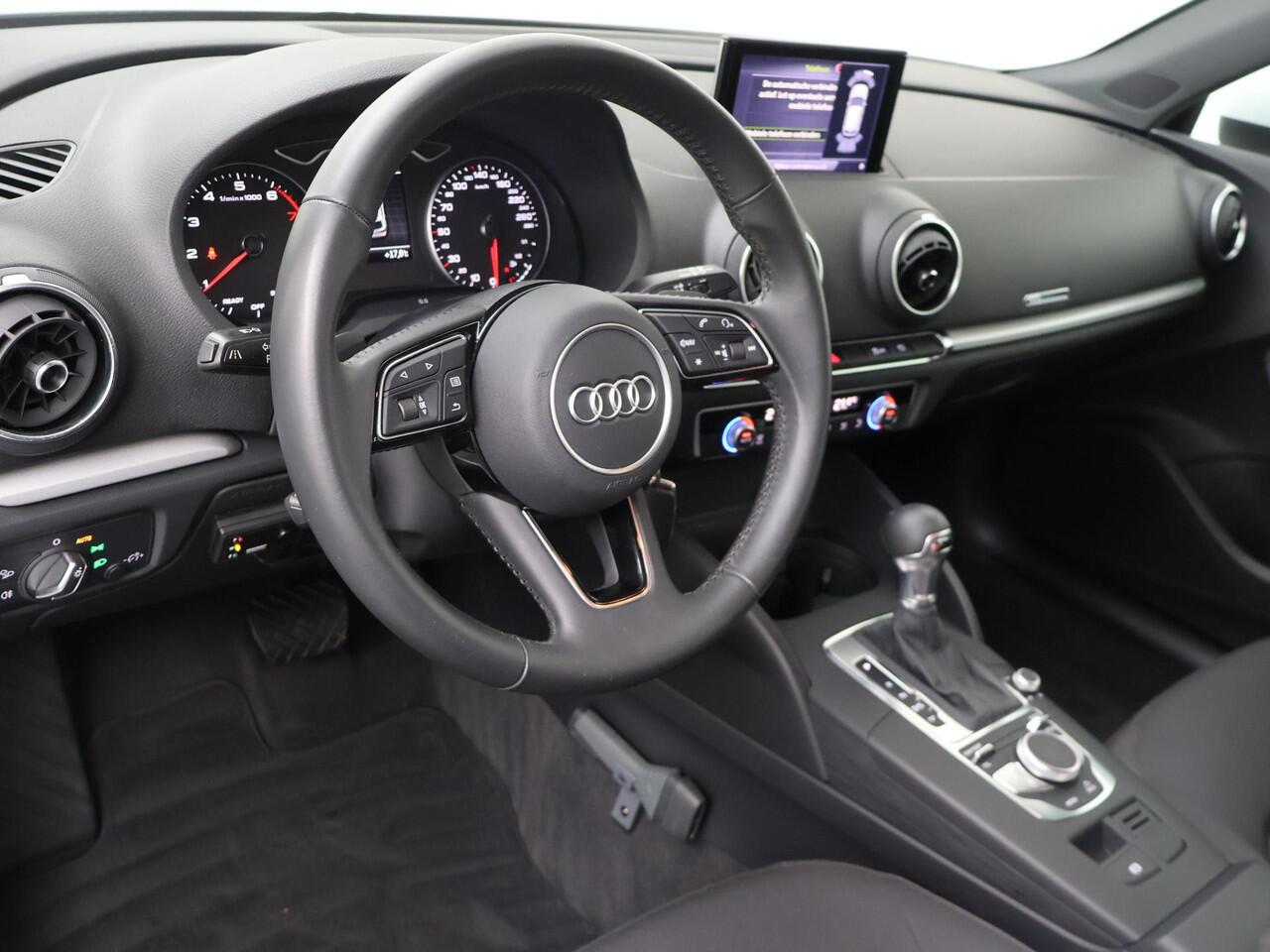 Audi A3 SPORTBACK 35 TFSI CoD Pro Line | 150 PK | Trekhaak | Achteruitrijcamera | Adaptive cruise control | Automaat |