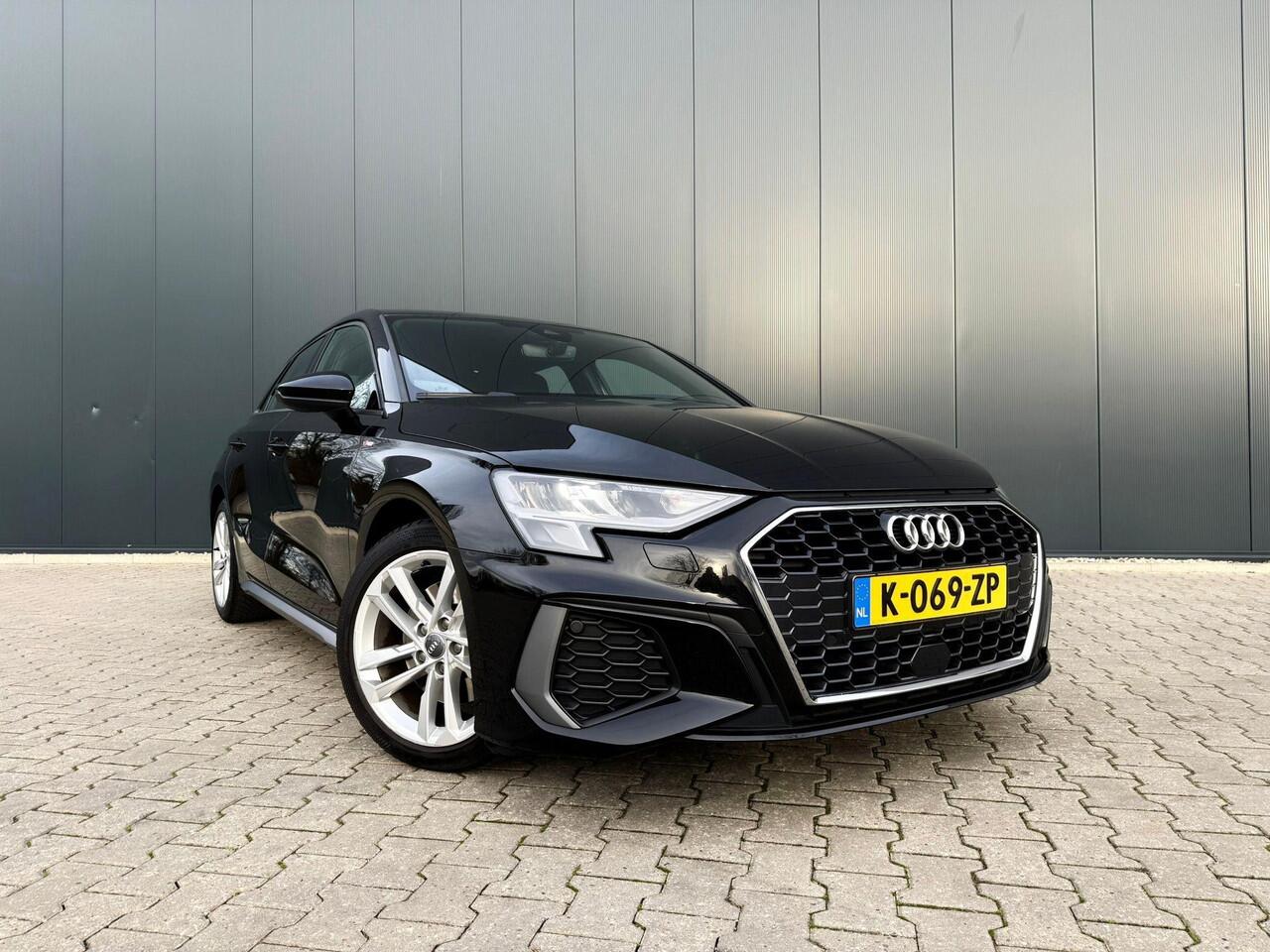 Audi A3 SPORTBACK 35 TFSI S edition nw model / digitaal dash