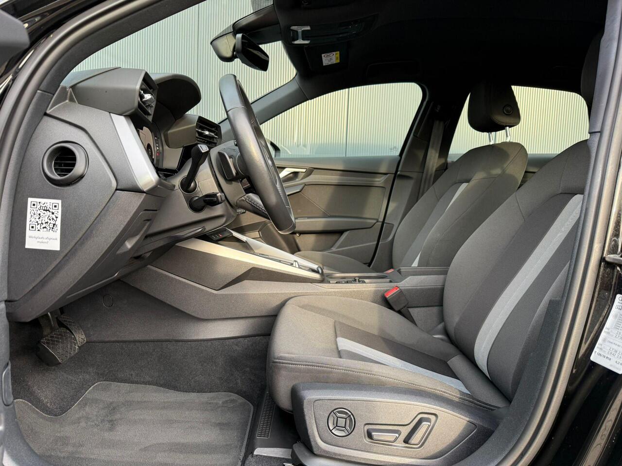 Audi A3 SPORTBACK 35 TFSI S edition nw model / digitaal dash