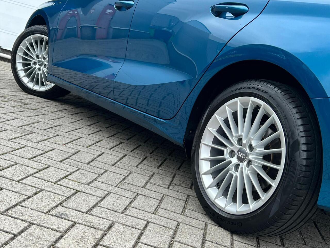 Audi A3 SPORTBACK 35 TFSI Business edition NL AUTO | PDC | CARPLAY |