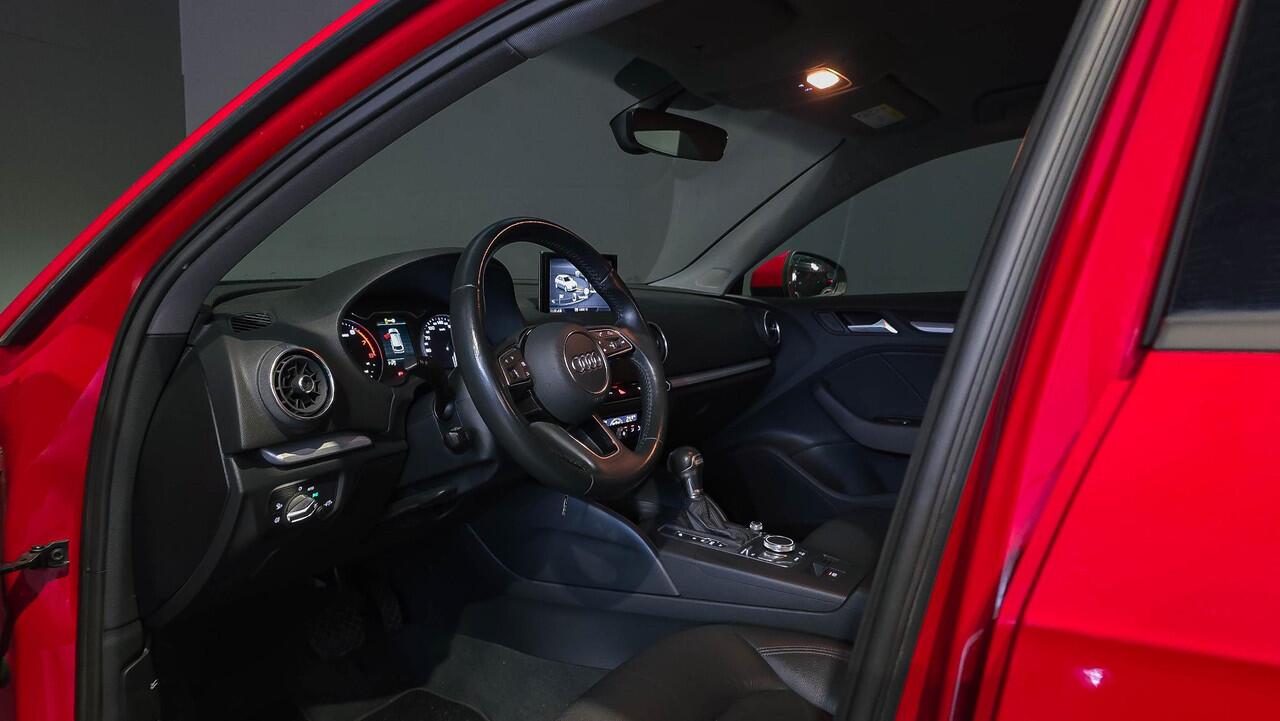 Audi A3 SPORTBACK 30 g-tron Pro Line | Automaat | Leder | Navigatie | Stoelverwarming