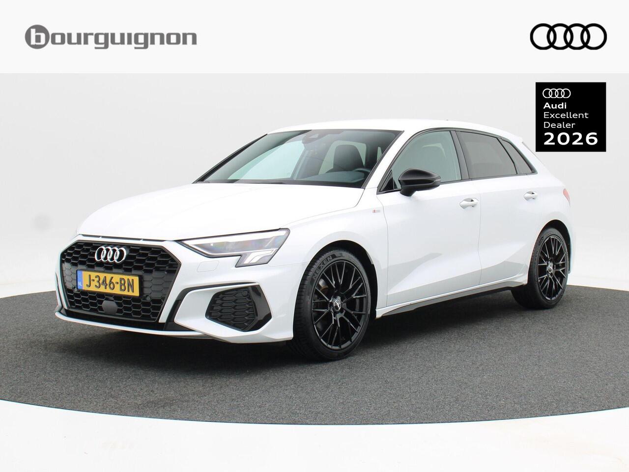 Audi A3 SPORTBACK 35 TFSi S-Line 150 Pk Automaat | Virtual Cockpit | Adaptive Cruise | LED | Zwarte Hemel | CarPlay | 19 Inch | 93.140 Km!