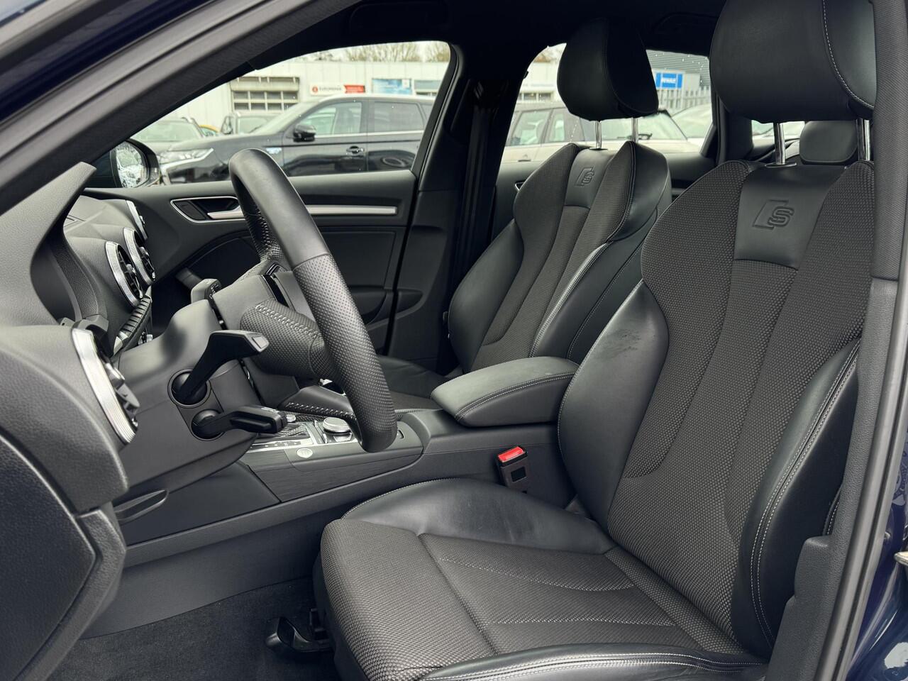 Audi A3 SPORTBACK 40 TFSI e Edition S-LINE | 1/2 LEDER | NAVI | PDC