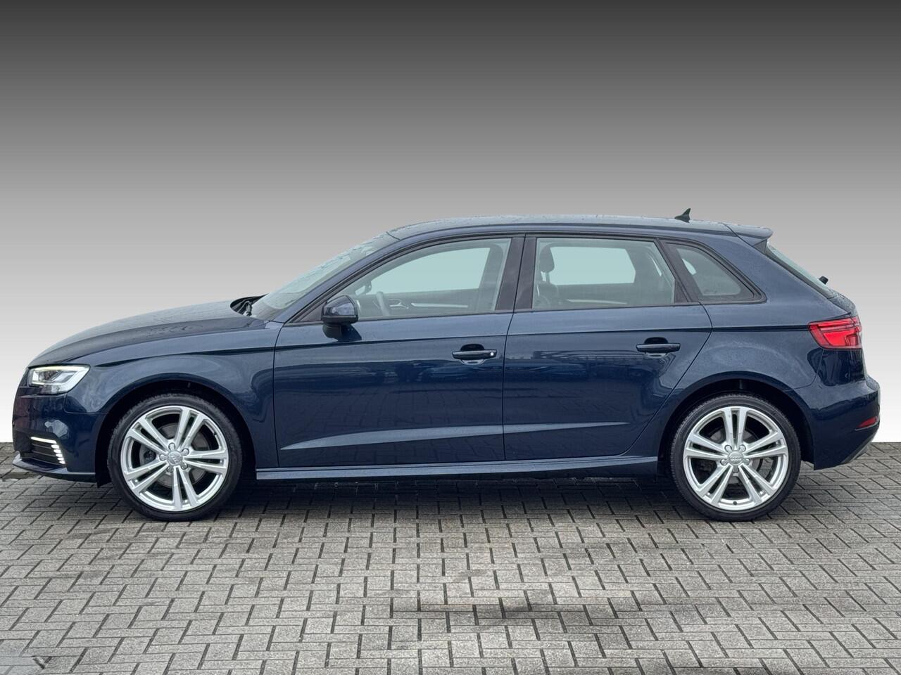 Audi A3 SPORTBACK 40 TFSI e Edition S-LINE | 1/2 LEDER | NAVI | PDC
