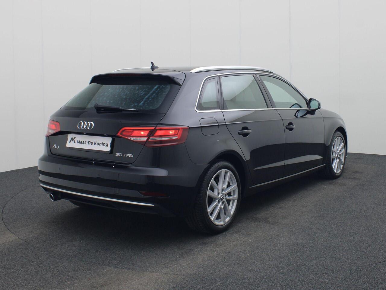 Audi A3 SPORTBACK 30 TFSI/116PK Advance Sport · Navigatie · Drive select · Stoelverwarming