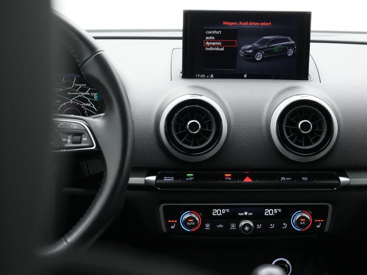Audi A3 SPORTBACK 40 e-tron 204 pk Advance Sport | Trekhaak | Matrix LED | Achteruitrijcamera | Stoelverwarming | Adaptive Cruise