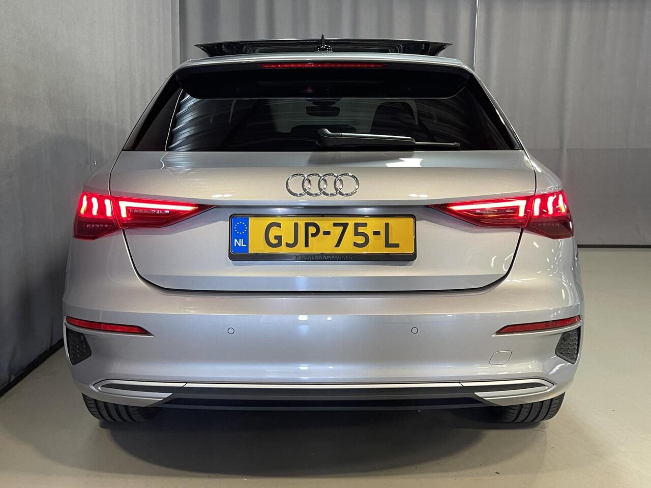 Audi A3 SPORTBACK 40 TFSI e S-Line 18"/Panoramadak/B&O/Keyless/Matrix LED/Apple Carplay & Android Auto/PDC v+a/Navigatie