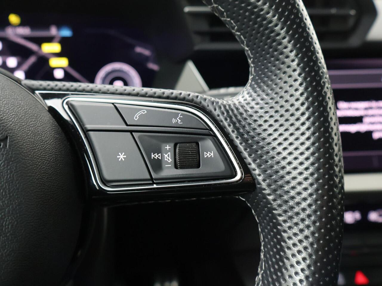 Audi A3 SPORTBACK 30 TFSI S edition | 110 PK | Automaat | Panoramadak | Adaptive cruise control | S line |