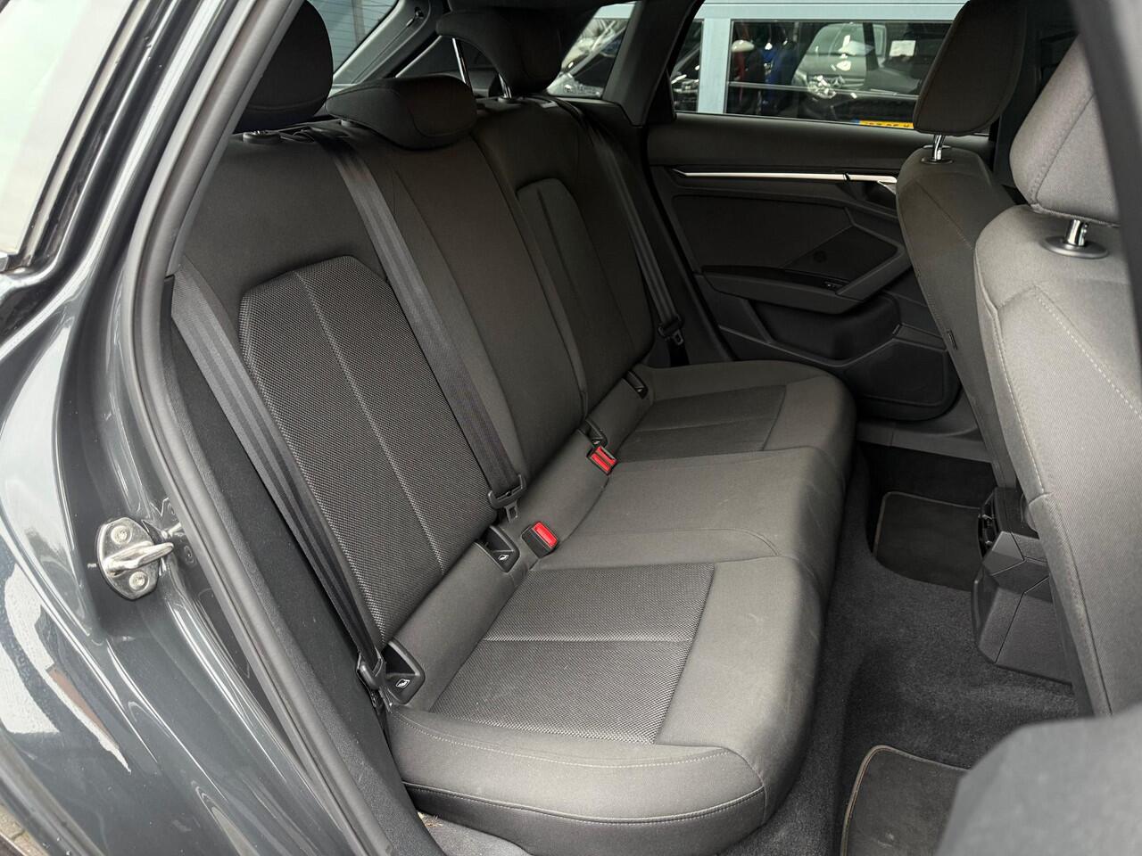 Audi A3 SPORTBACK 35 TFSI Business Navi Camera ACC