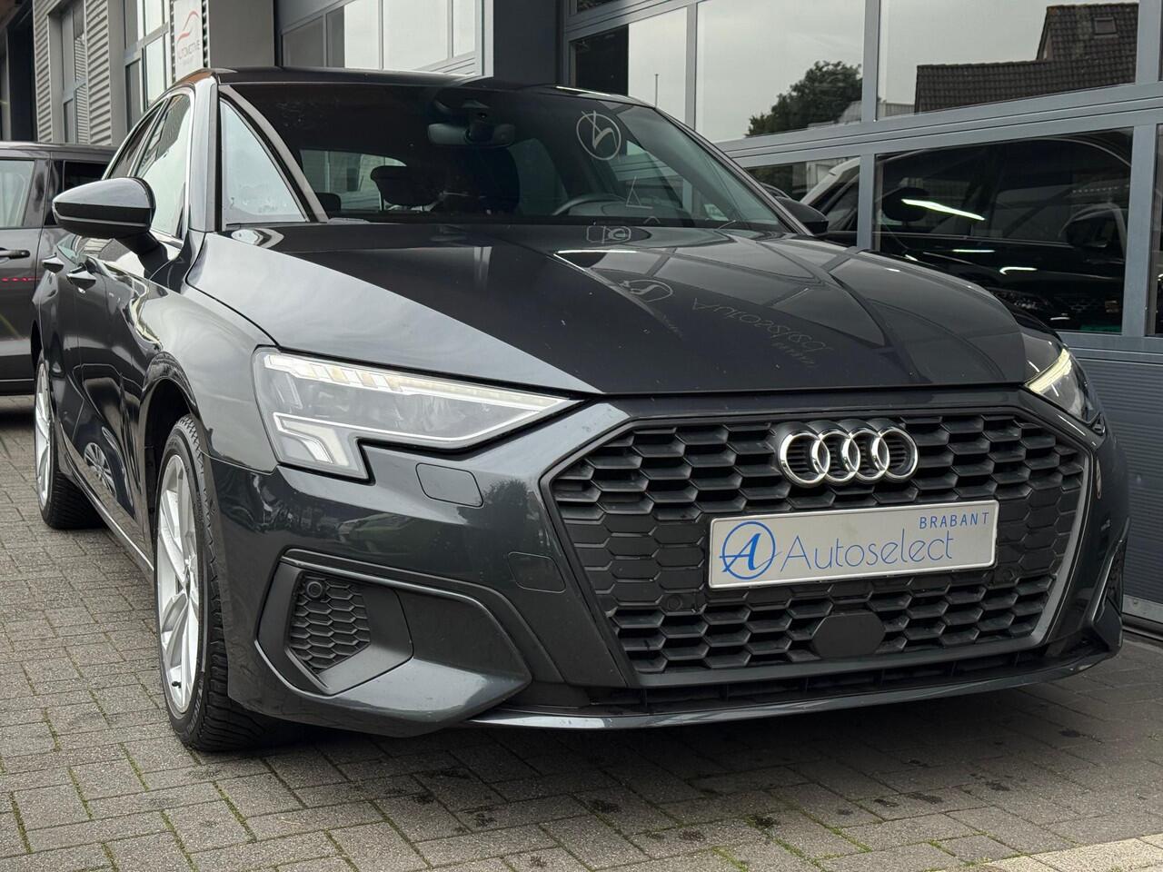 Audi A3 SPORTBACK 35 TFSI Business Navi Camera ACC