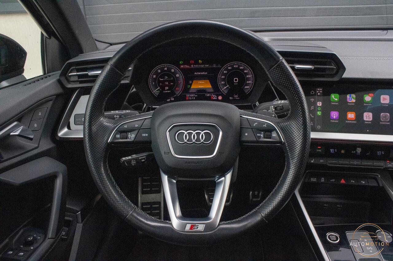 Audi A3 SPORTBACK 40 TFSIe S Comp. S3 PANO B&O S line Camera Dode hoek