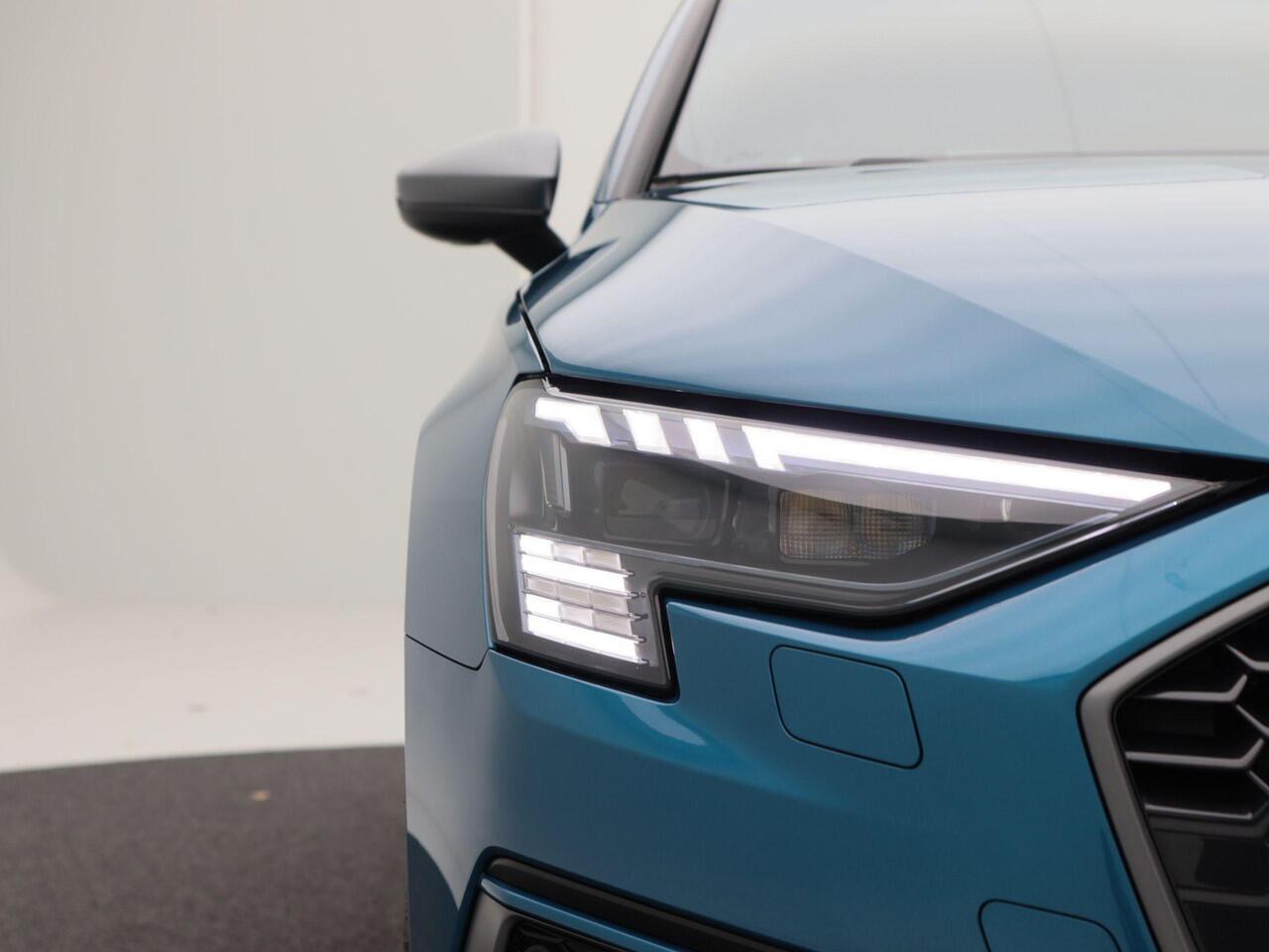 Audi A3 SPORTBACK 35 TFSi 150 Pk Automaat edition one | S-Line Interieur | Matrix LED | Virtual Cockpit | Adaptive Cruise | Camera | 18 Inch | 38.794 Km!!