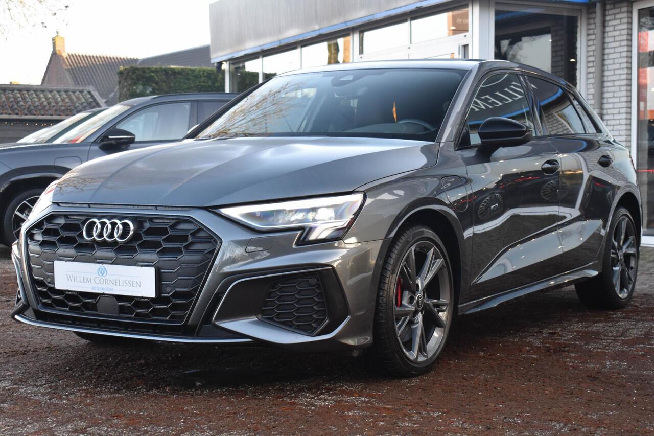 Audi A3 SPORTBACK 45 TFSI e S edition Competition Aut. Virtual Navi Full Led Stoelverwarming 18"