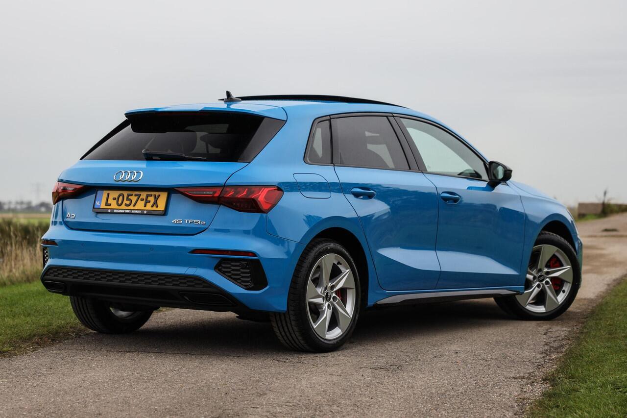 Audi A3 SPORTBACK 45 TFSI e S-Line Competition 245PK ? Pano ? LED ? ACC