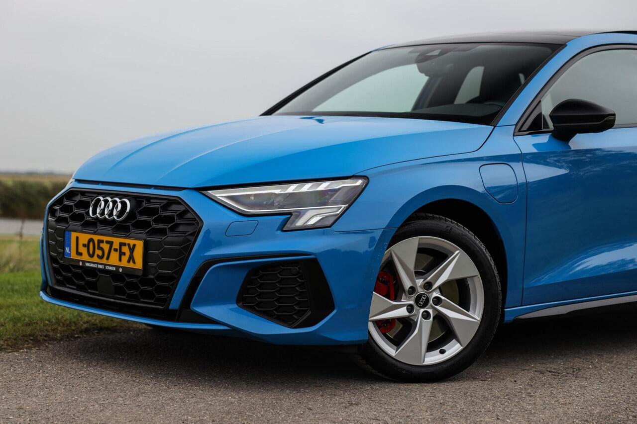 Audi A3 SPORTBACK 45 TFSI e S-Line Competition 245PK ? Pano ? LED ? ACC