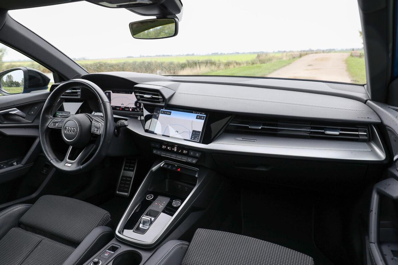 Audi A3 SPORTBACK 45 TFSI e S-Line Competition 245PK ? Pano ? LED ? ACC