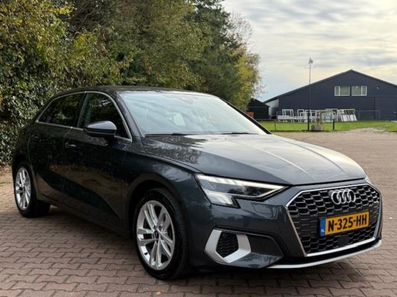 Audi A3 SPORTBACK 30TFSI HEV 110PK S-TRONIC ATTITUDE/LED/ACARPLAY