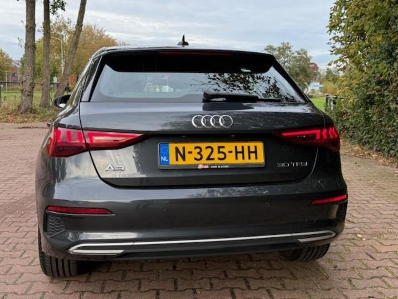 Audi A3 SPORTBACK 30TFSI HEV 110PK S-TRONIC ATTITUDE/LED/ACARPLAY