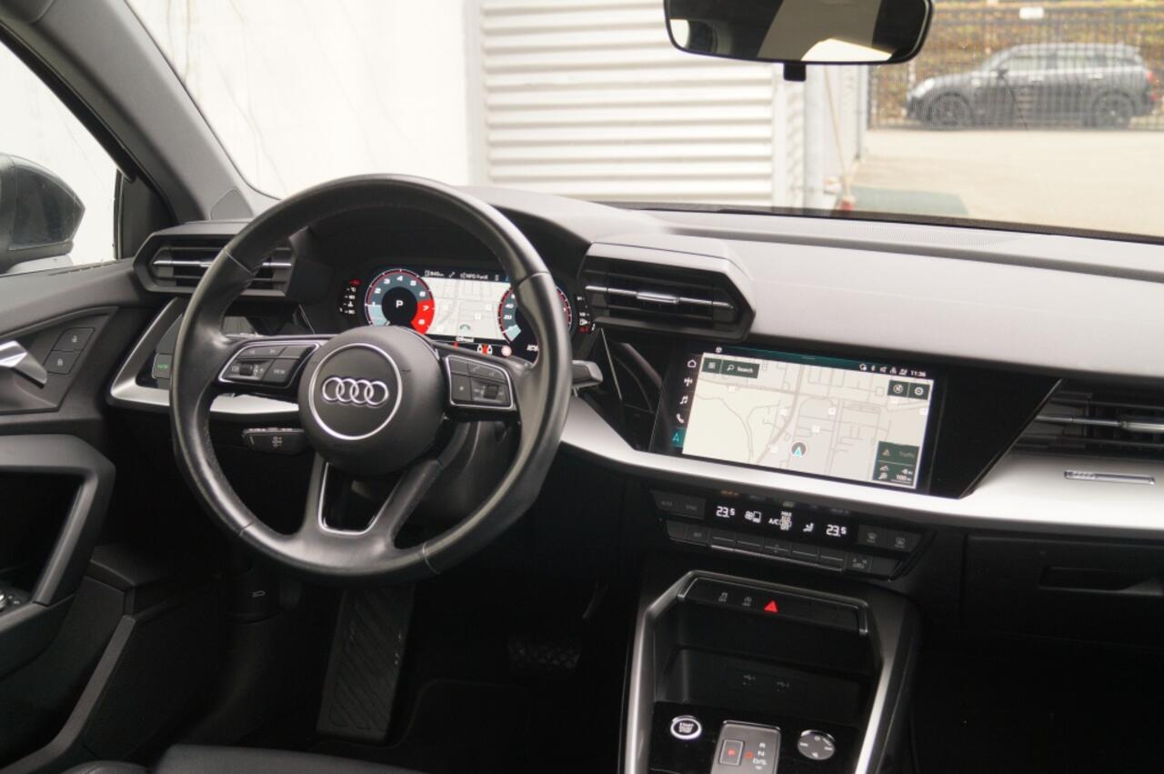 Audi A3 SPORTBACK 30 TFSI Automaat Advanced Edition -LEER-NAVI-ECC-