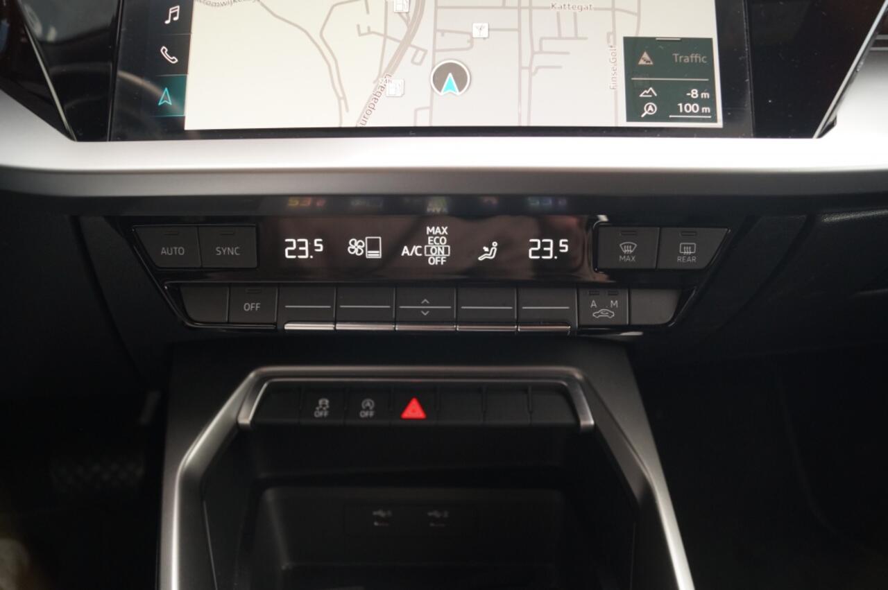 Audi A3 SPORTBACK 30 TFSI Automaat Advanced Edition -LEER-NAVI-ECC-