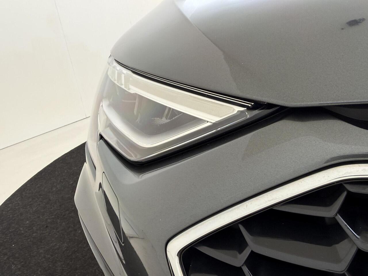 Audi A3 SPORTBACK 40 TFSI S Edition | Panoramadak | Lederen bekleding | Virtual cockpit Plus | Adaptieve cruise control | Navigatie Plus | Full LED verlichting | Parkeerassistent | Stoelverwarming |