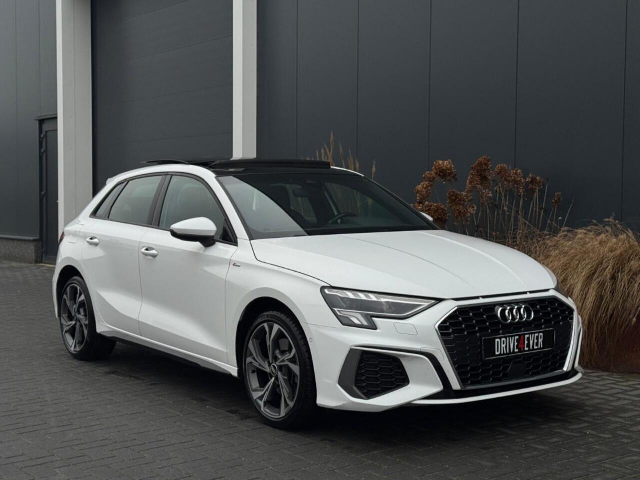 Audi A3 SPORTBACK 40 TFSI e 3x S Line FULL PANO NAVI CAMERA LEDER LED SPORTVELGEN