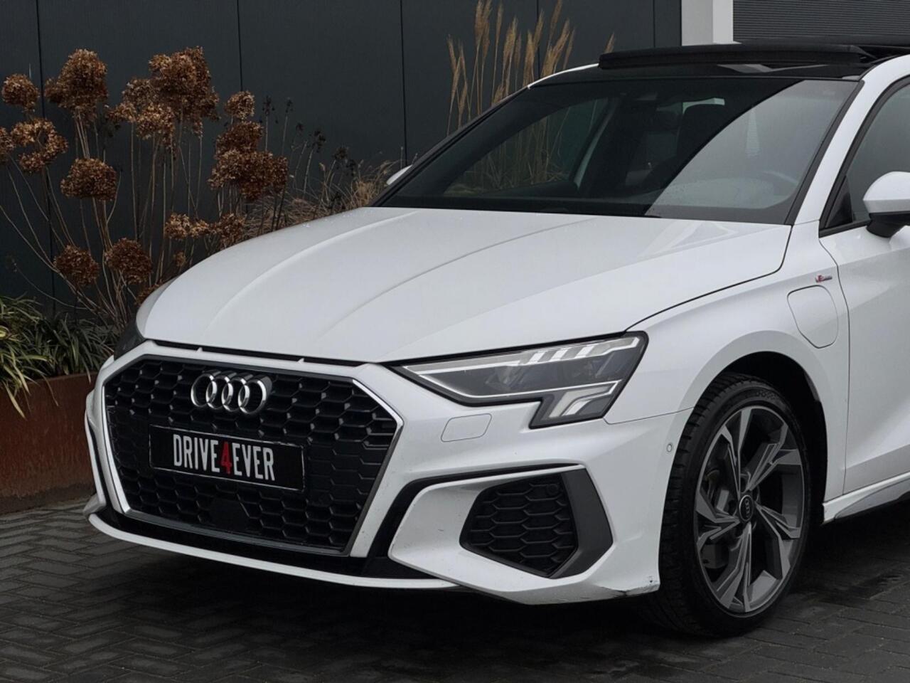 Audi A3 SPORTBACK 40 TFSI e 3x S Line FULL PANO NAVI CAMERA LEDER LED SPORTVELGEN