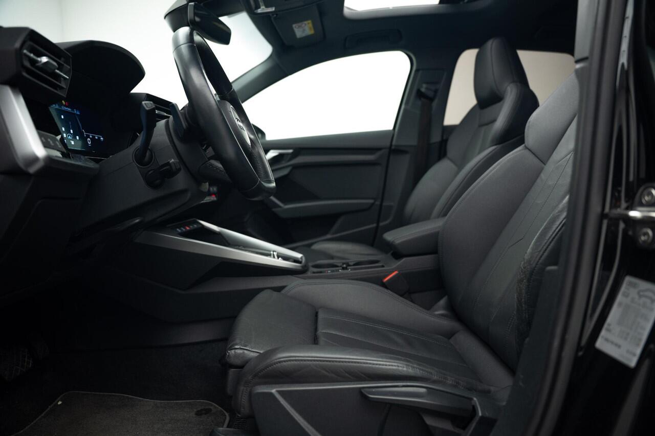 Audi A3 SPORTBACK 30 TFSI S edition |Pano|Leder|Lane Assist|Stoelverwarming|