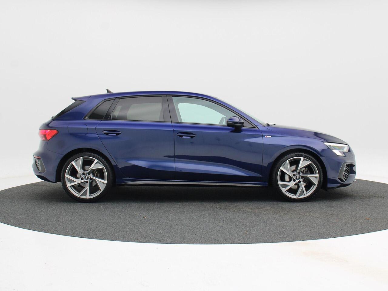 Audi A3 SPORTBACK 35 TFSi 150 Pk Automaat S-line | Climatronic | Navigatie | Full LED| CarPlay | 19 Inch | 123.309 Km !!