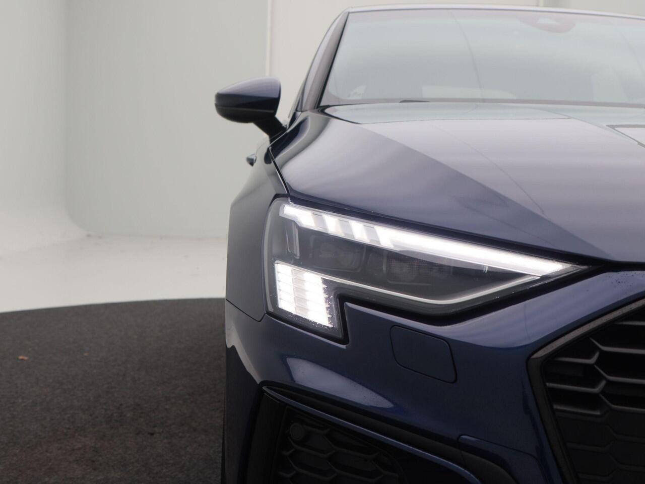 Audi A3 SPORTBACK 35 TFSi 150 Pk Automaat S-line | Climatronic | Navigatie | Full LED| CarPlay | 19 Inch | 123.309 Km !!