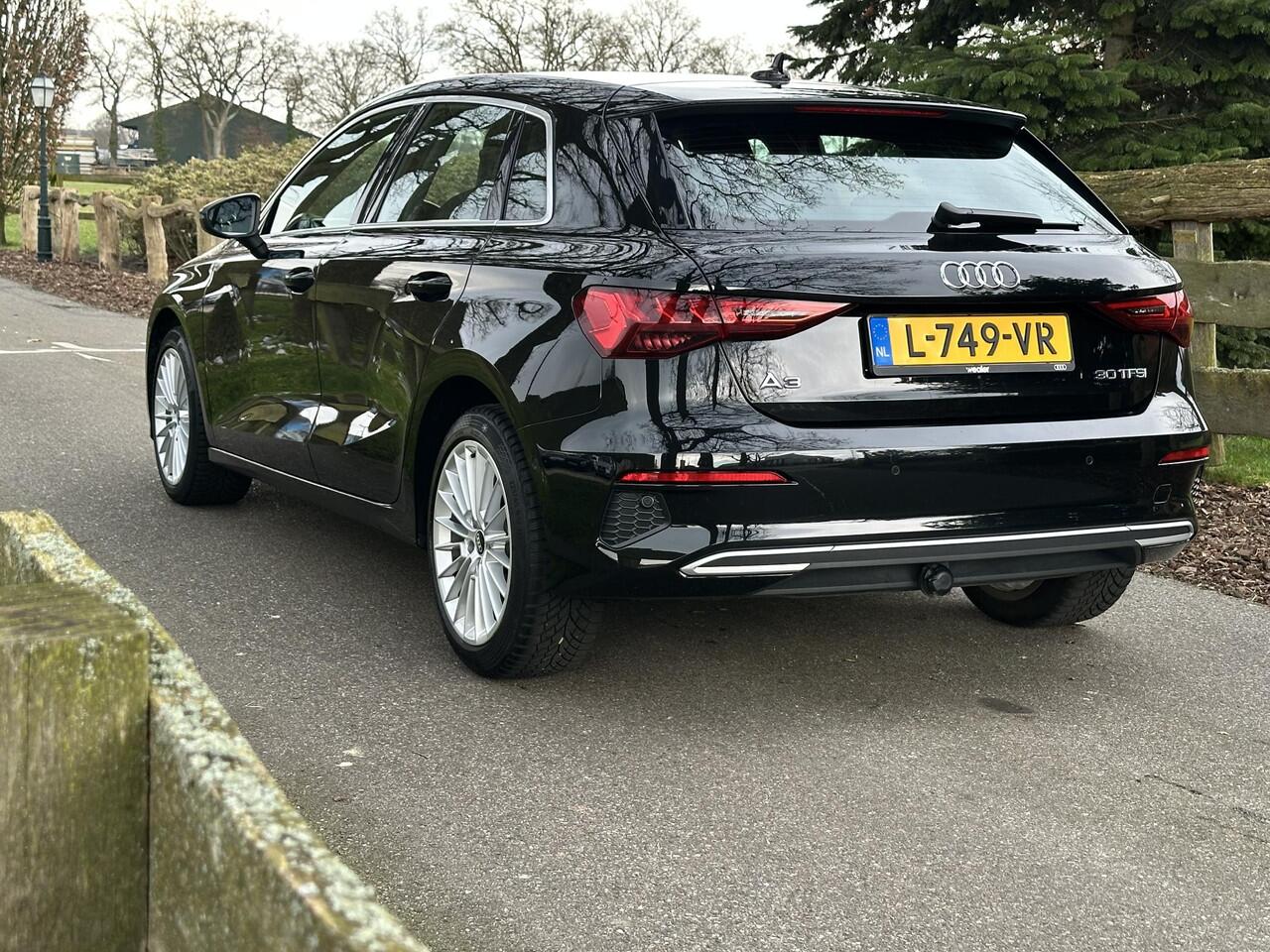 Audi A3 SPORTBACK 30 TFSI Advanced edition