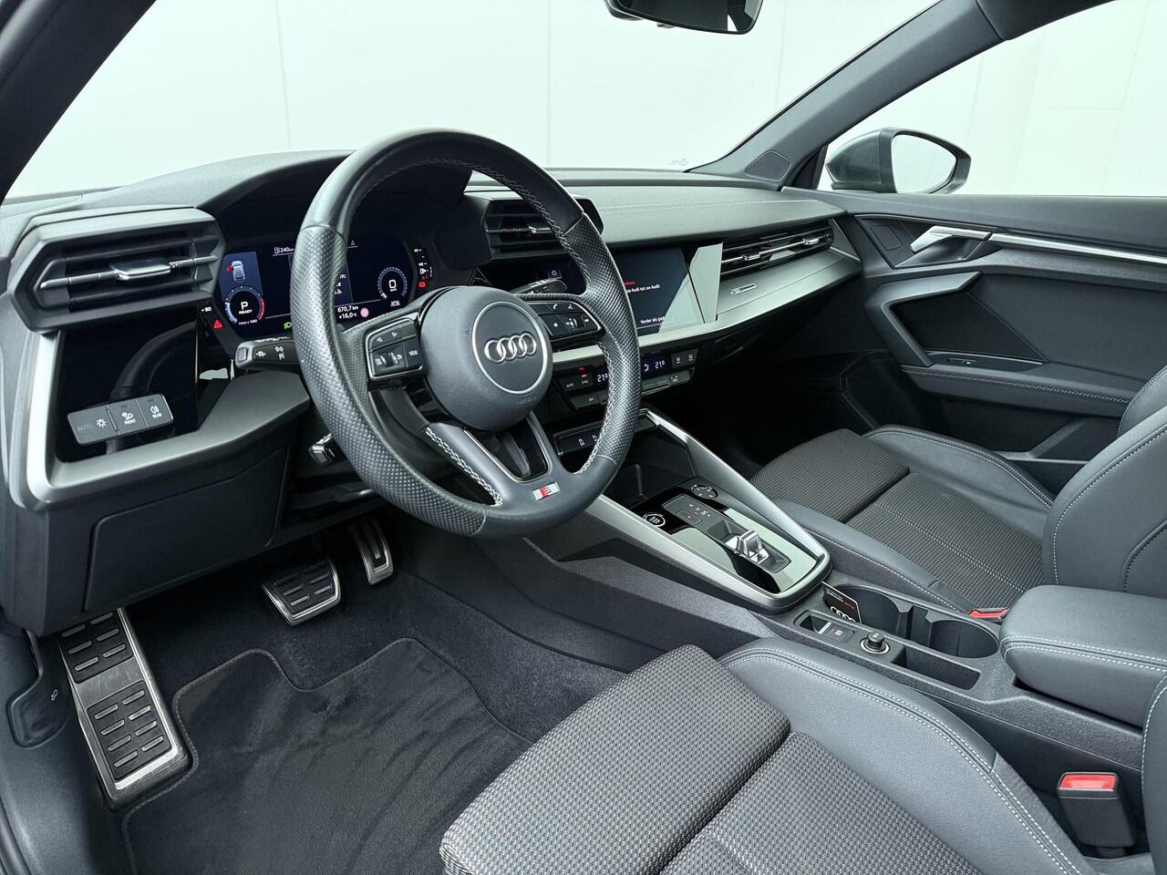 Audi A3 SPORTBACK 30 TFSI S edition | 110 PK | Automaat | LED verlichting | Climate control | Apple Carplay/Android Auto |