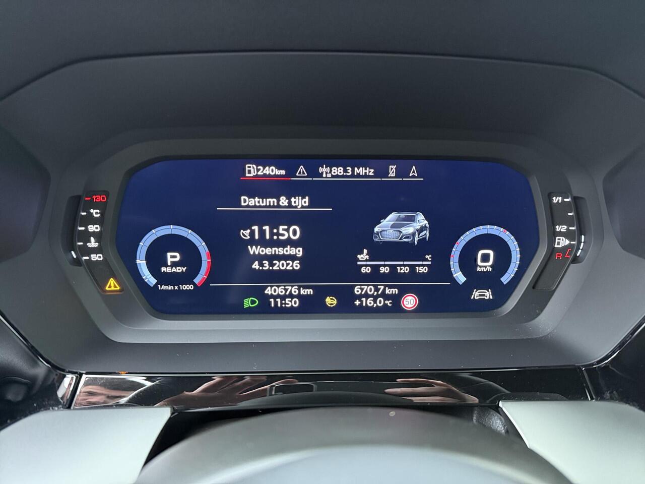 Audi A3 SPORTBACK 30 TFSI S edition | 110 PK | Automaat | LED verlichting | Climate control | Apple Carplay/Android Auto |