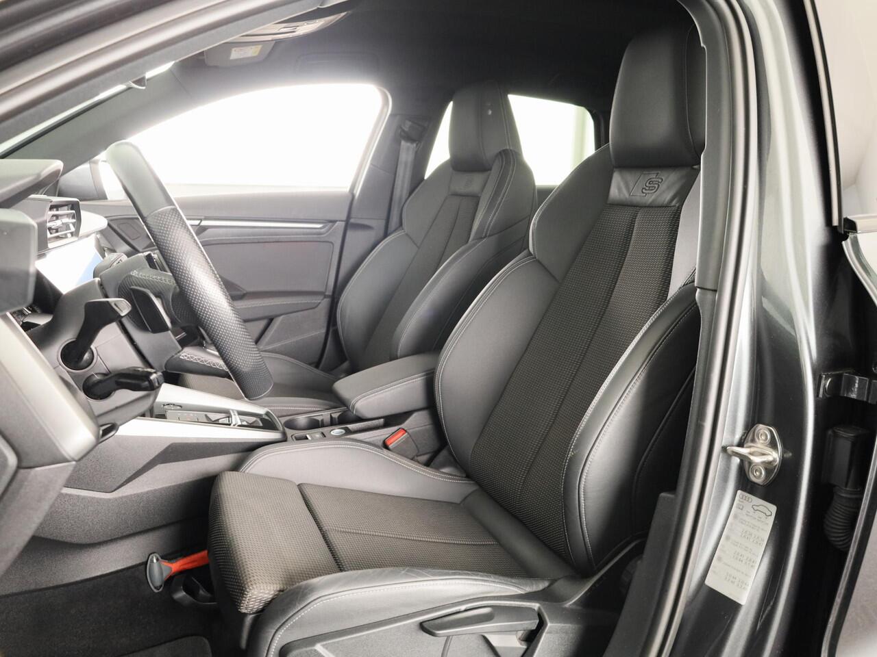 Audi A3 SPORTBACK 45 TFSI e S edition Competition 245pk | SOH 93% | Ambient Lighting | Afgevlakt stuur | Audi soundsystem | Parkeerhulp V+A