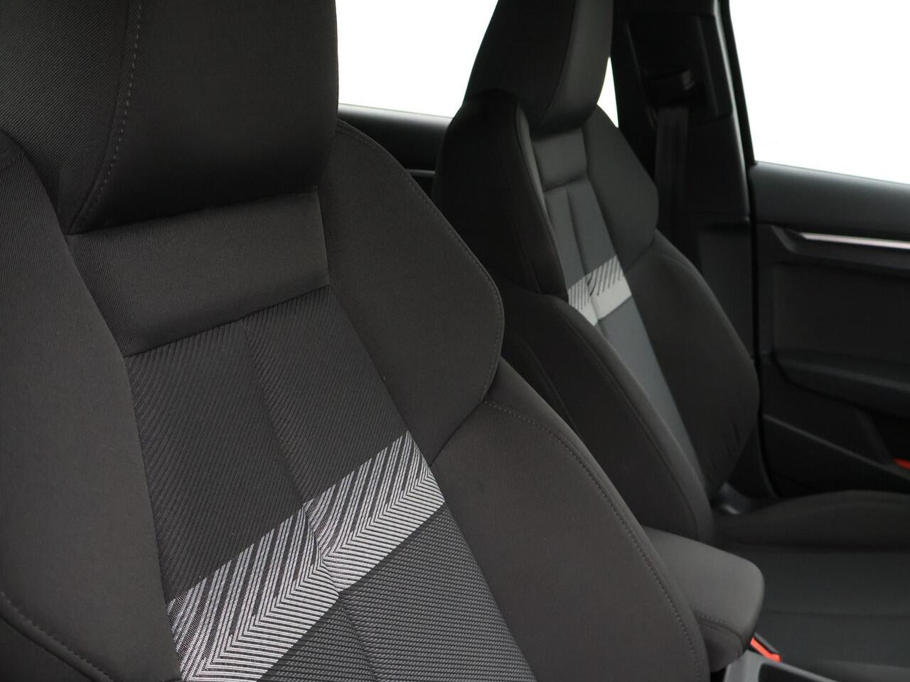 Audi A3 SPORTBACK 40 TFSI e 204 PK PLUG-IN HYBRID + VIRTUAL COCKPIT | ADAPTIVE CRUISE | SPORTSTOELEN | LED