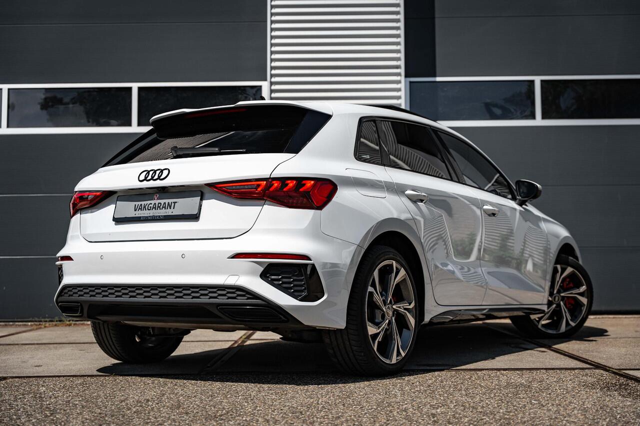 Audi A3 SPORTBACK 45 TFSI e S edition Competition |Pano |RS Zetels Alcantara |Camera